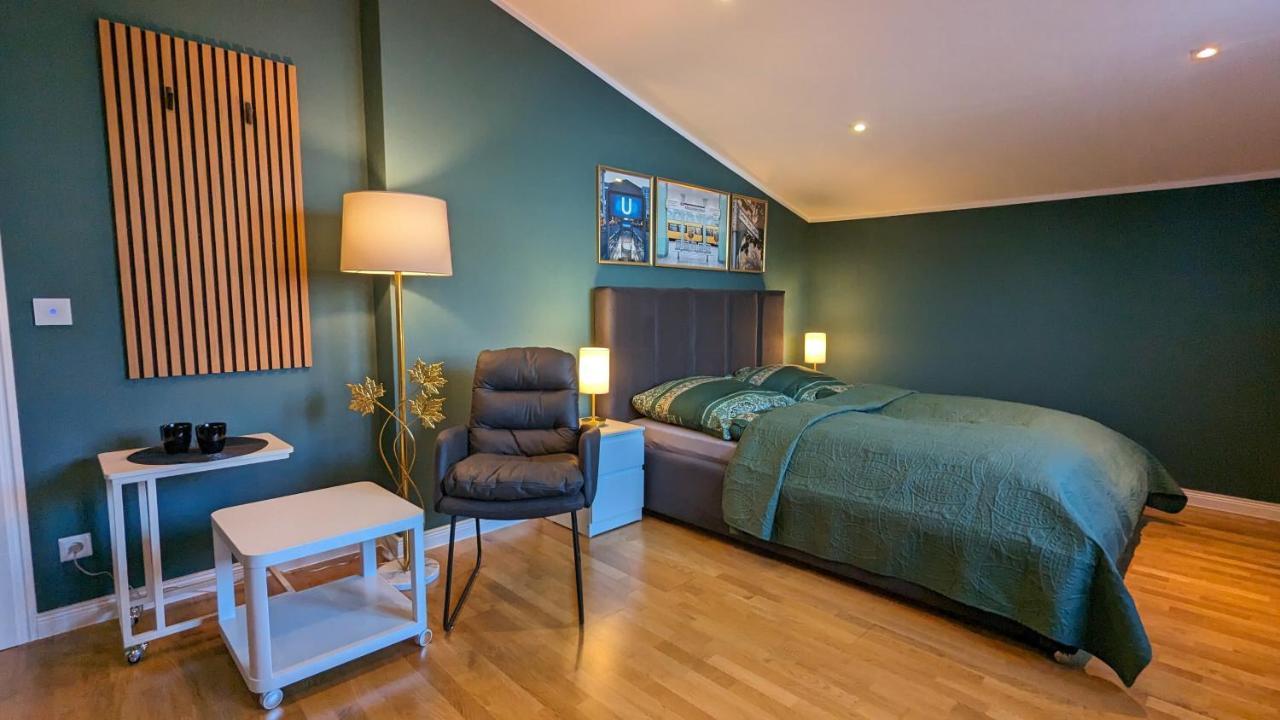 3 Rooms - Zimmervermietung Naehe Flughafen Ber - Gratis Wlan, Parken & Netflix Berlin Exterior foto