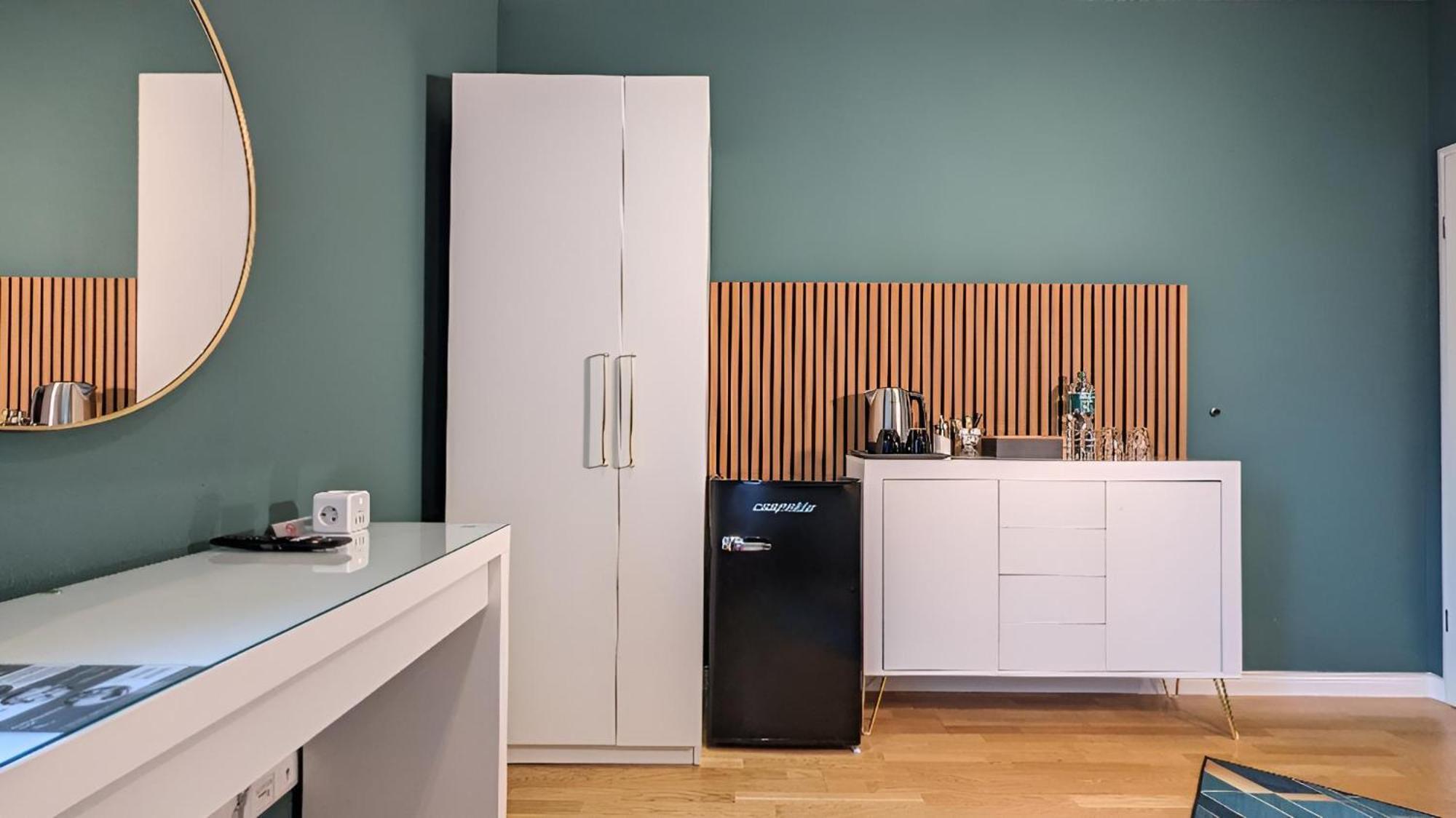 3 Rooms - Zimmervermietung Naehe Flughafen Ber - Gratis Wlan, Parken & Netflix Berlin Exterior foto